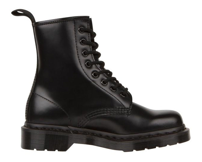 Dr martens mono hot sale black basse