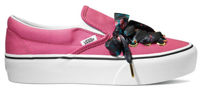 
            
                Load image into Gallery viewer, Vans Classic Slip On Platform (Oversized Lace) Carmine Rose/True Wht
            
        